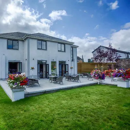 The Village Hotel, Bar And Restaurant Bettystown Extérieur photo