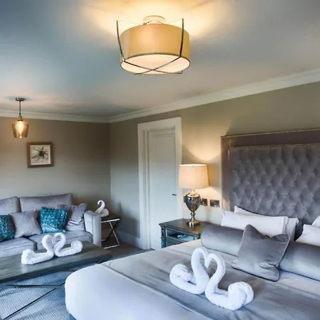 The Village Hotel, Bar And Restaurant Bettystown Extérieur photo